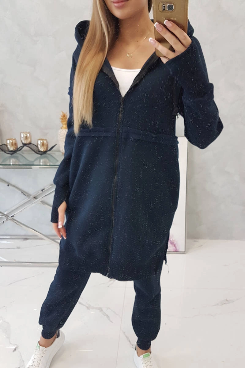 Insulated set with a long sweatshirt in dark blue color
