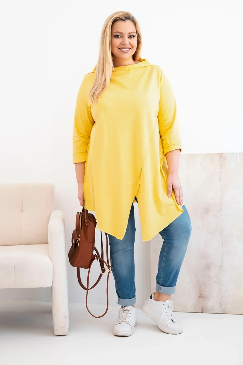 Žltá asymetrická blúzka Plus Size s vyhrnutými rukávmi
