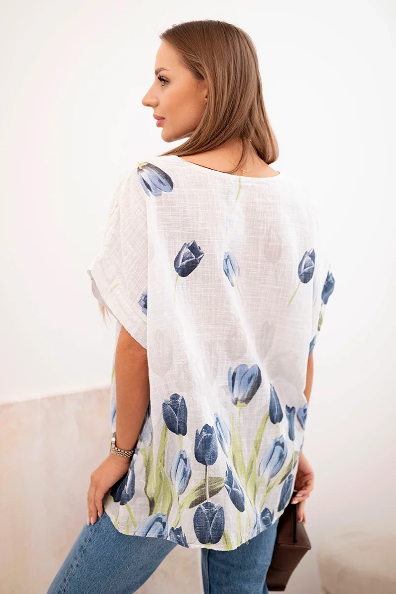 Kesi Włoski Women&#039;s cotton shirt with a floral pattern white