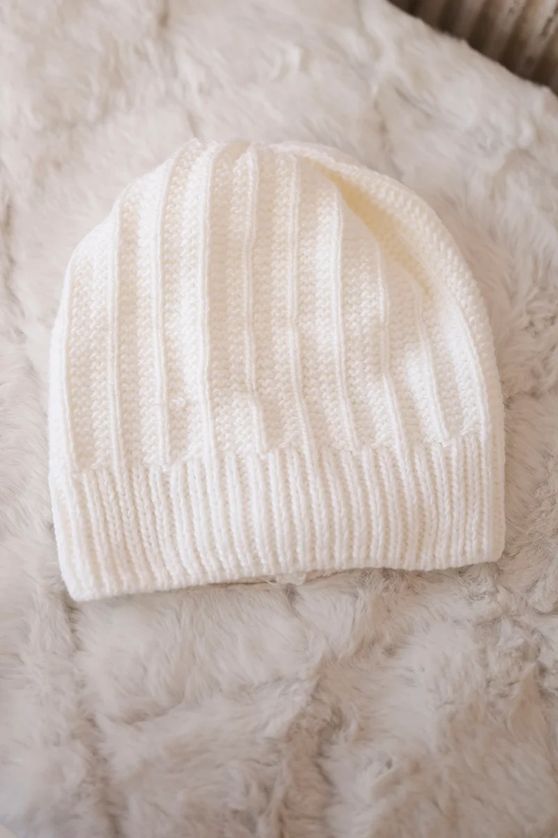 marka niezdefiniowana Cap with fleece Anna K238 ecru