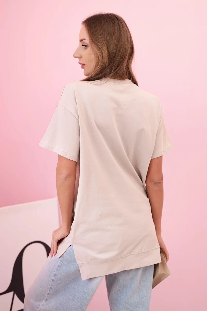 Kesi Women's oversized cotton T-shirt with a heart and fringes beige