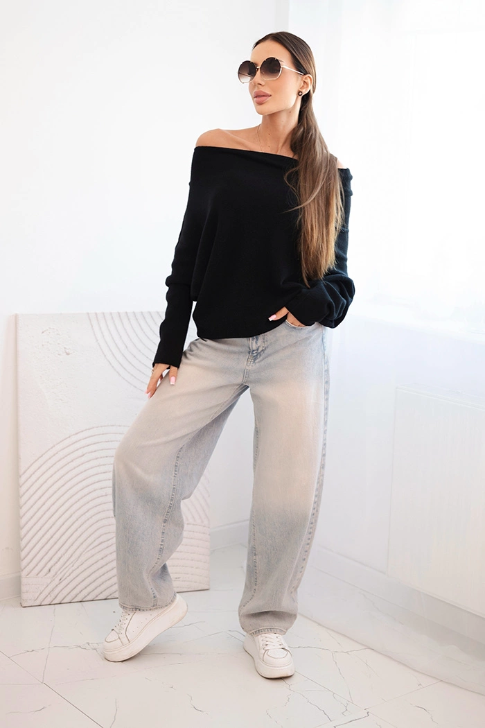 Kesi Włoski Women's asymmetrical batwing viscose sweater black