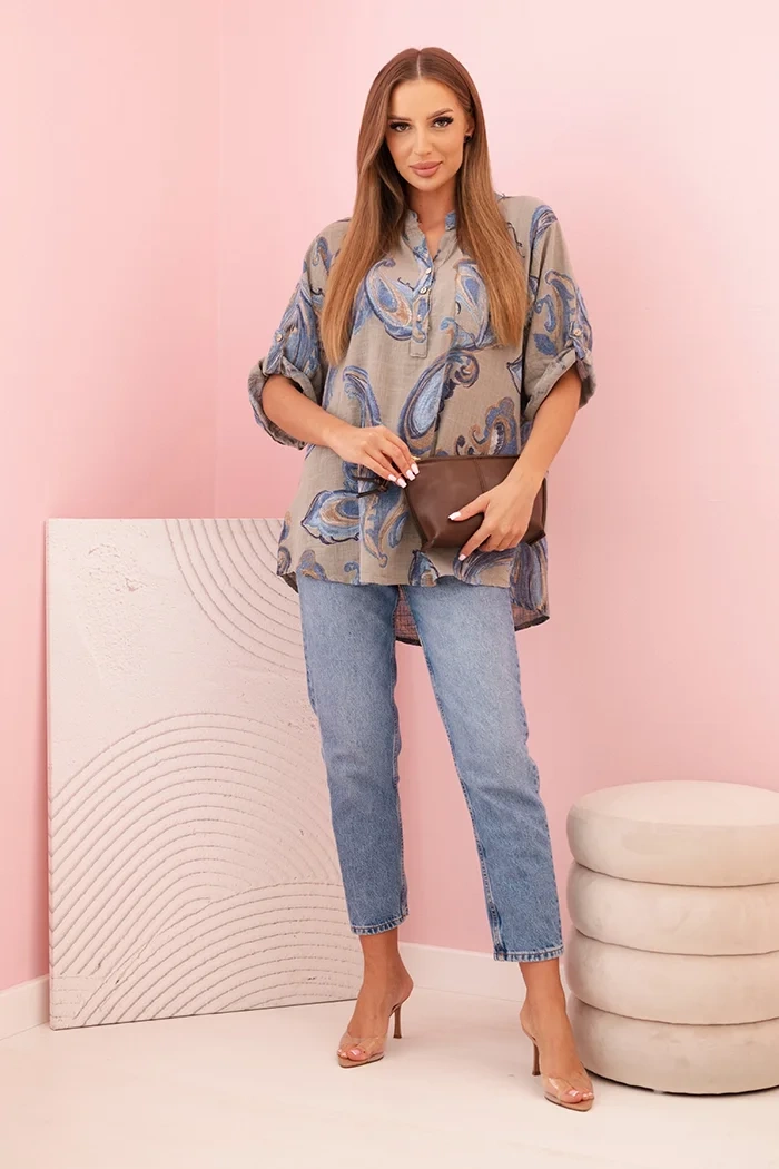 Kesi Włoski Women's cotton blouse with decorative print and rolled-up sleeves fango