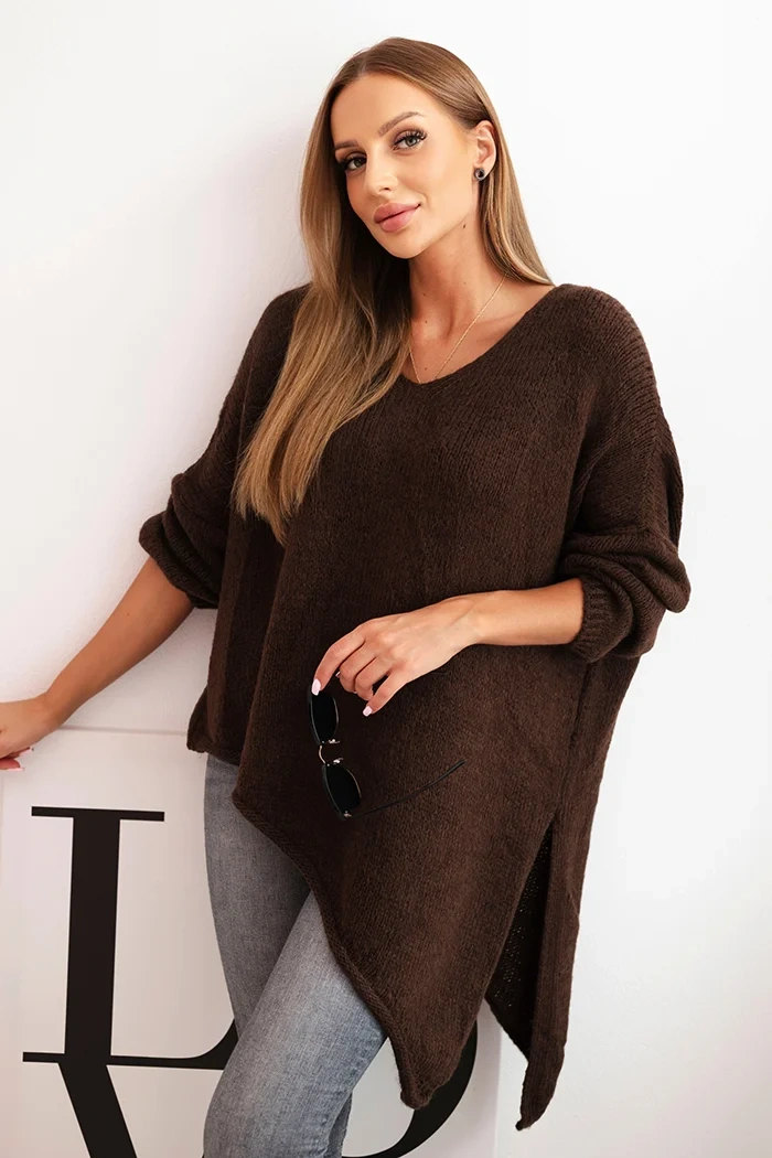 Kesi Włoski Dámsky asymetrický sveter z vlny Plus Size s výstrihom do V hnedý