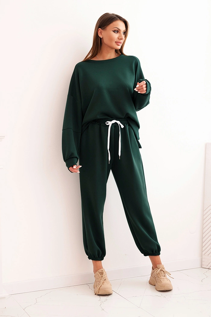 Kesi Włoski Women's set with a loose sweatshirt and pants with the word LOVE dark green
