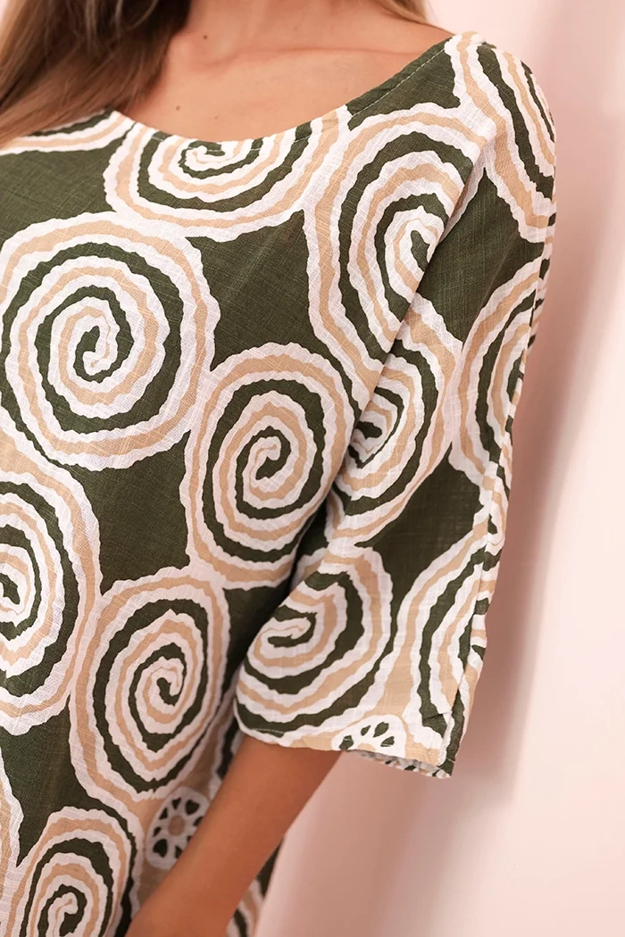 Kesi Włoski Women's cotton blouse with ethnic patterns and rolled-up sleeves khaki