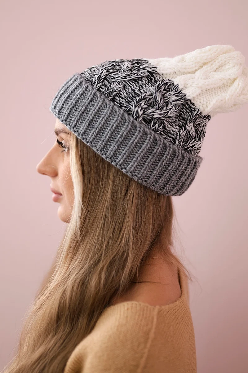Women&#039;s cap Samara K346 gray+black