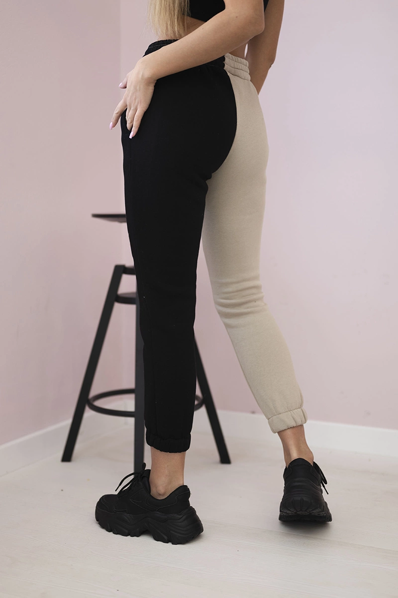 Kesi Women&#039;s sweatpants with QUEEN inscription black