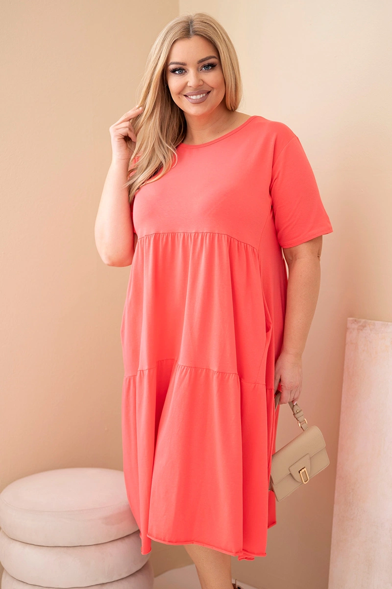 Kesi plus-size šaty s krátkými rukávy a volánem