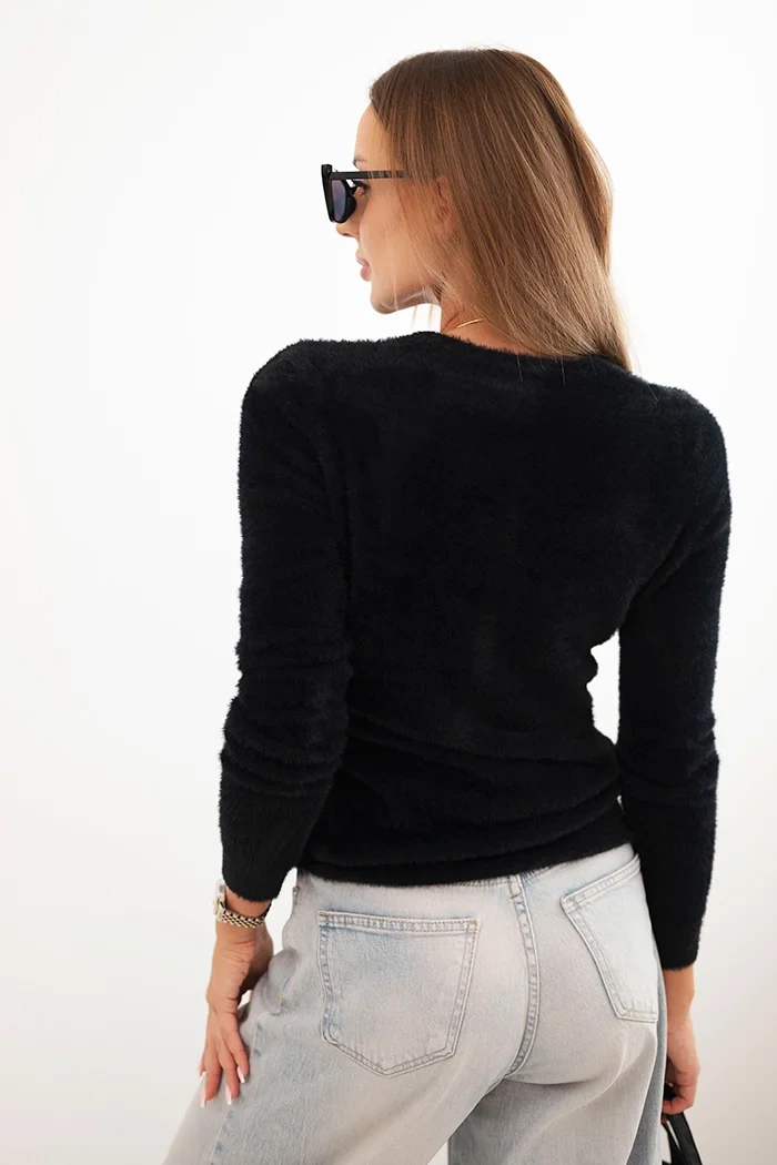 Kesi Włoski Women's alpaca sweater with a round neckline black