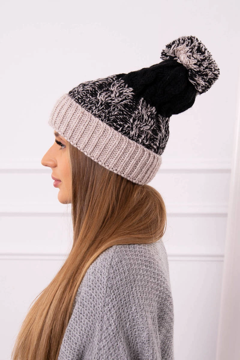Kesi Cap with a pompom Abigail K326 black+beige