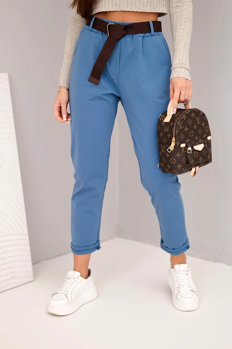 Dámské kalhoty s páskem a ohrnutým lemem