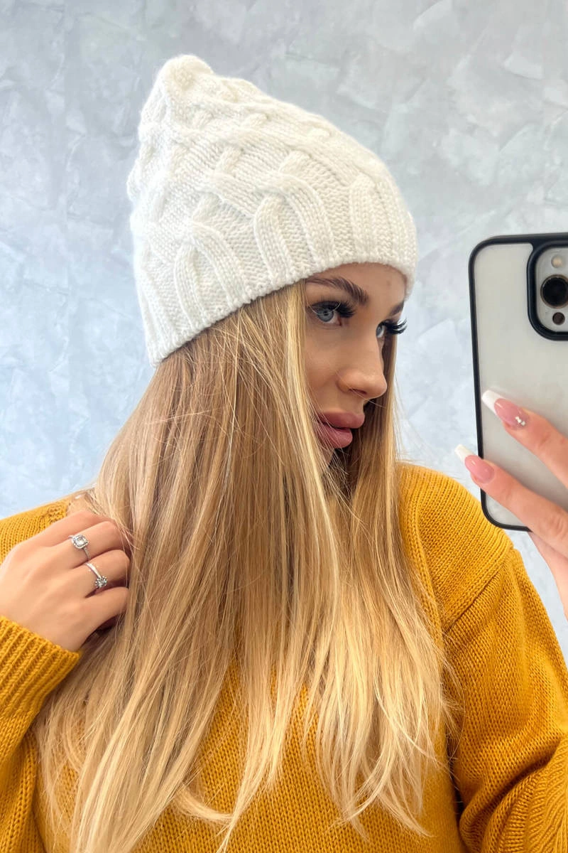 Kesi Cap with fleece Agnieszka K239 white