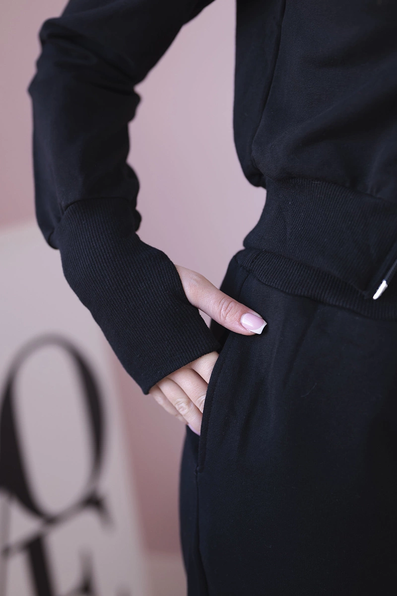 Set of sweatshirt with long side in black color
