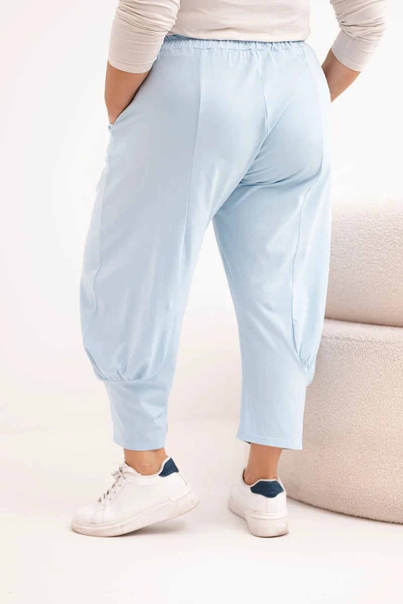 Plus size nohavice s nízkym sedom a elastickým pásom