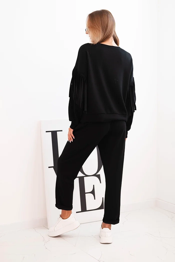 Kesi Włoski Women&#039;s butter set with fringe on the sleeves black