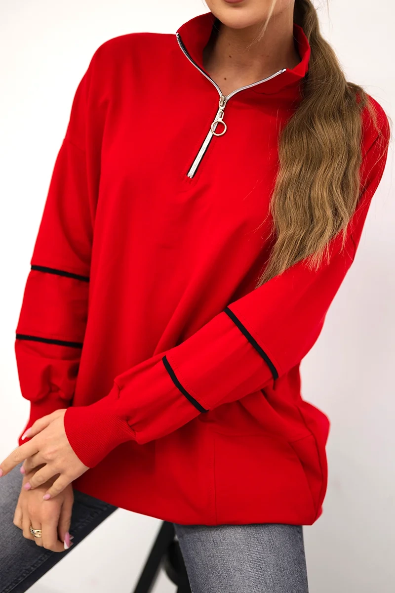 Sweatshirt with zip and pockets red