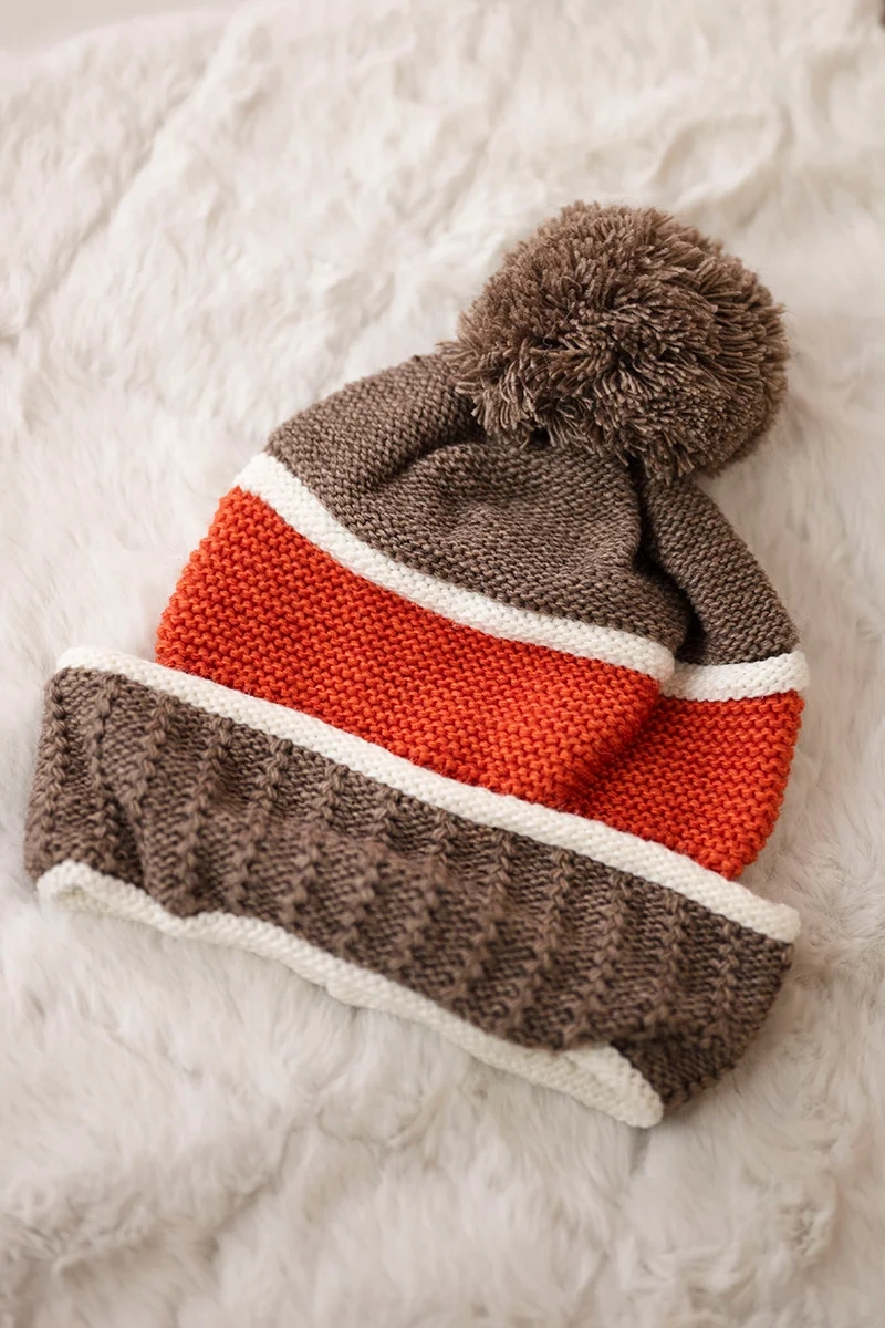 Women&#039;s cap Kinga K297 cappuccino+foxy