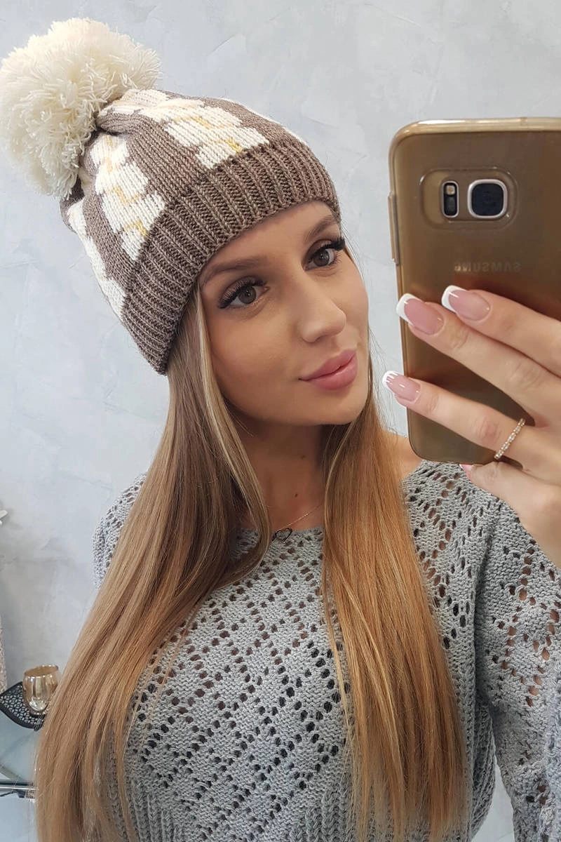 Kesi Cap with a pompom Rozalia K323 ecru+mocca