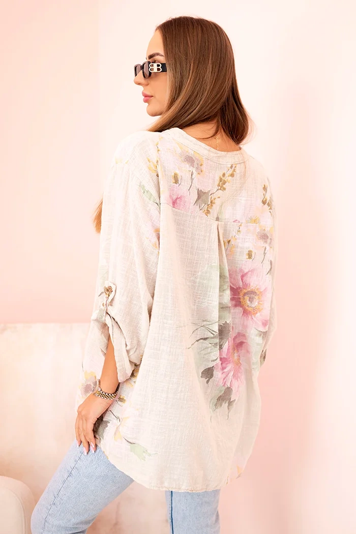 Kesi Włoski Women&#039;s cotton blouse with a floral pattern and buttons beige
