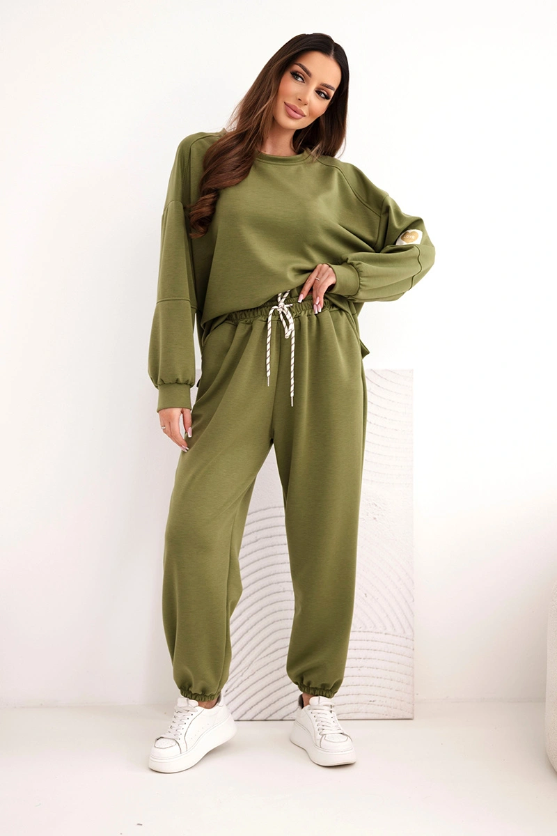 Дамски комплект с надпис LOVE, маслиненозелен