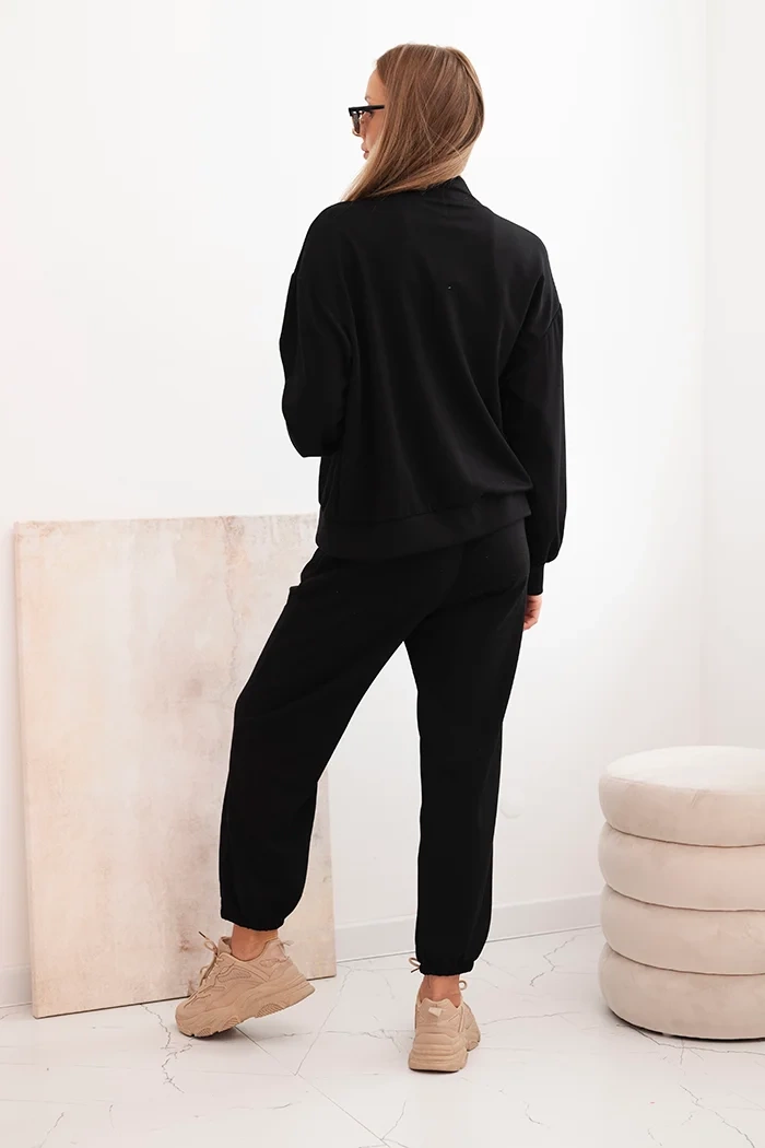 Kesi Włoski Ladies&#039; butter soft viscose set with a zip-up sweatshirt and pants black