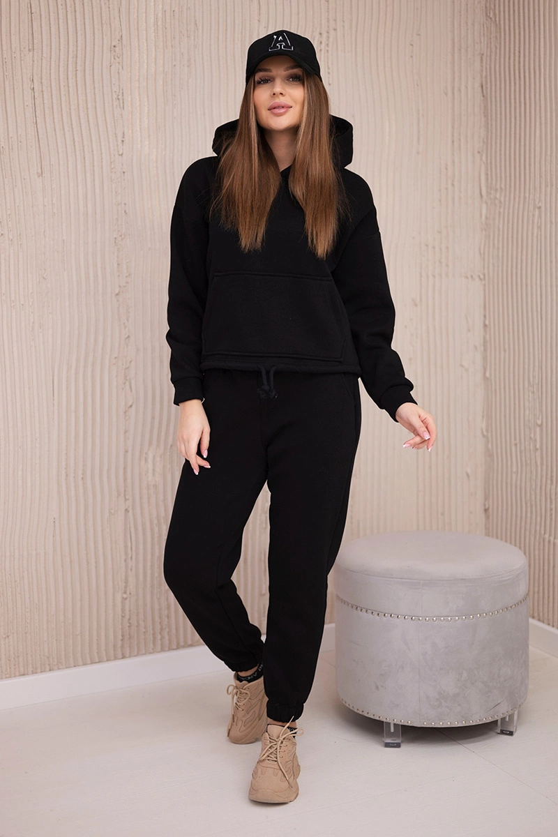 Insulated set with a sweatshirt with a tie at the bottom in black