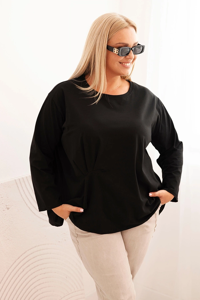 Kesi Włoski Women's Plus Size blouse with cotton, featuring a pocket and rolled sleeves kiwi