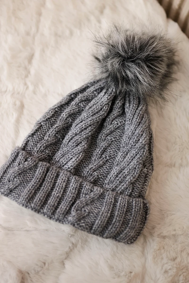 Kesi Cap with fleece Warkocz K226 dark gray