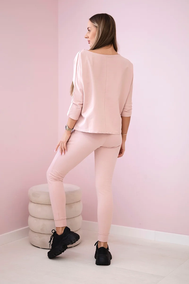 Set with Queen print dark powder pink