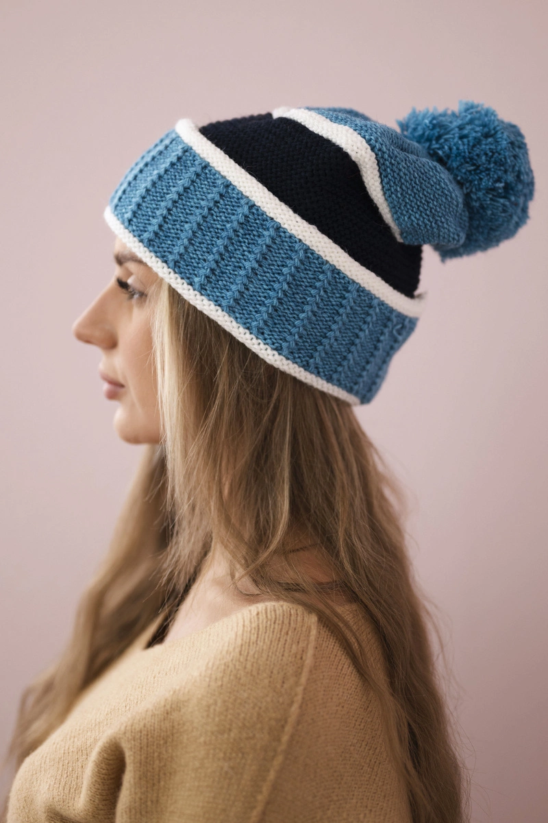 Women&#039;s cap Kinga K297 turquoise + navy blue