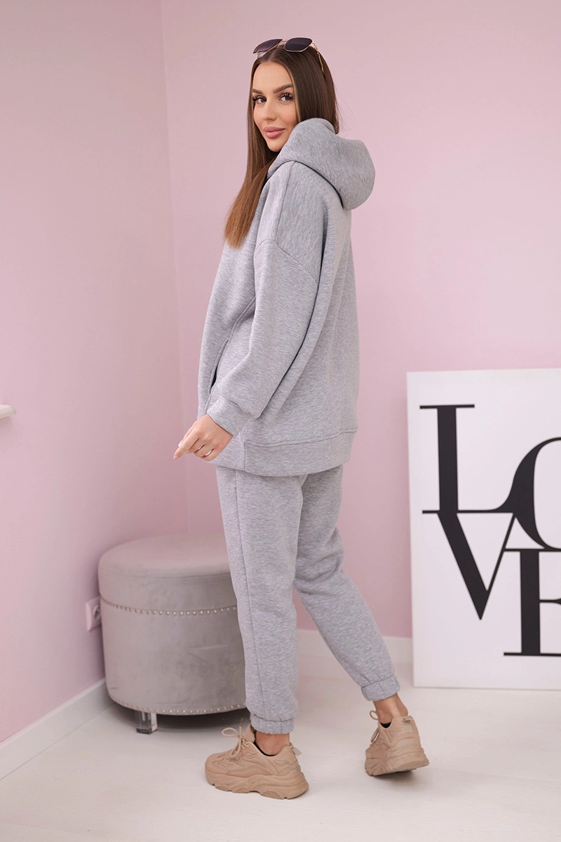 Insulated set with a sweatshirt in gray color