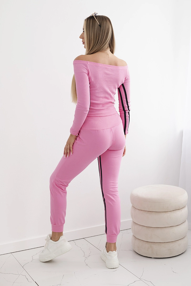 Set with double stripe light pink color