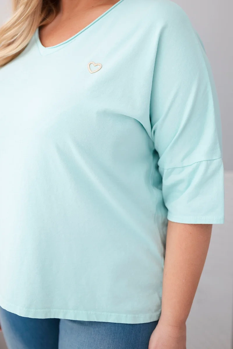 Dámska oversized plus-size blúzka Kesi s V- výstrihom v mentolovej farbe