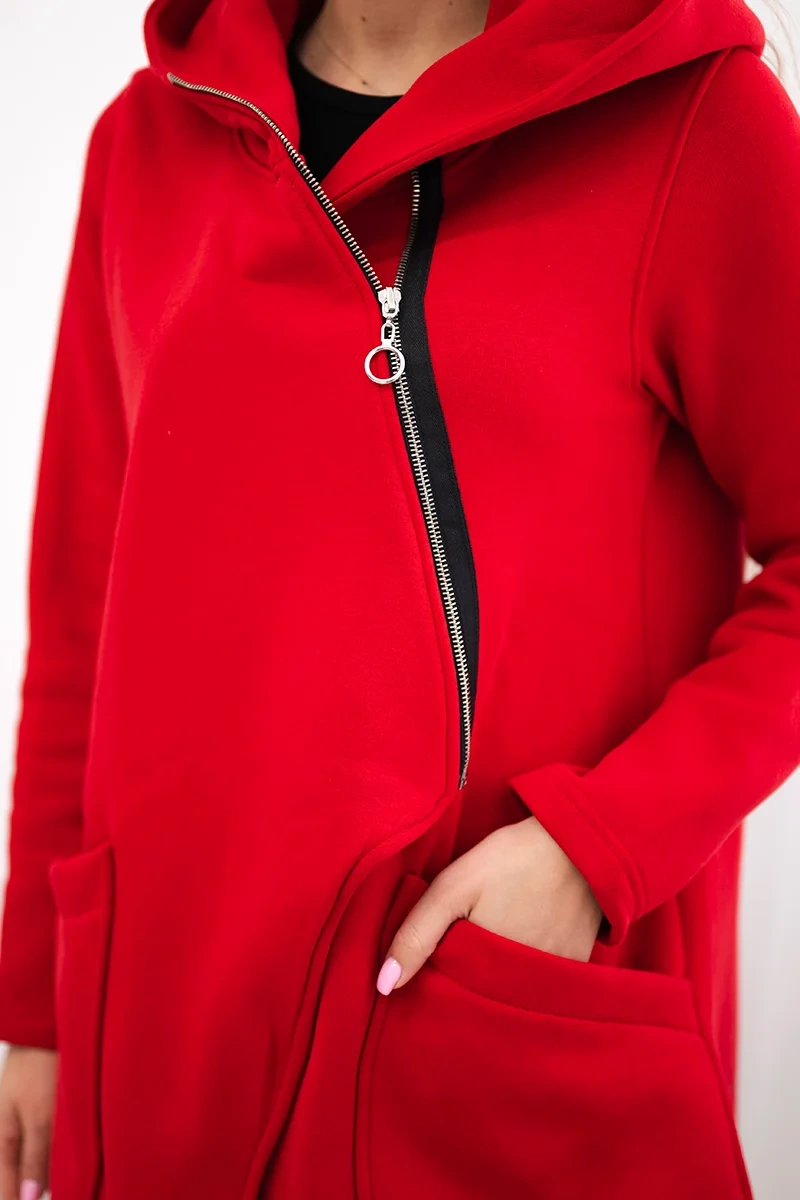 Insulated sweatshirt with asymmetrical zipper in red color