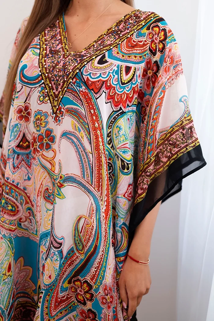 Kesi Włoski Women&#039;s beach poncho with a loose fit black