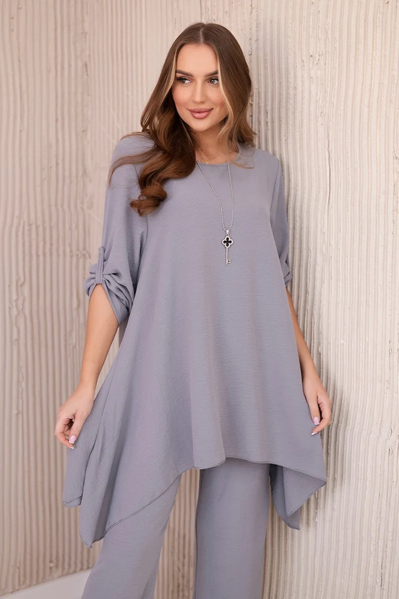 Set of blouse + trousers with pendant gray color
