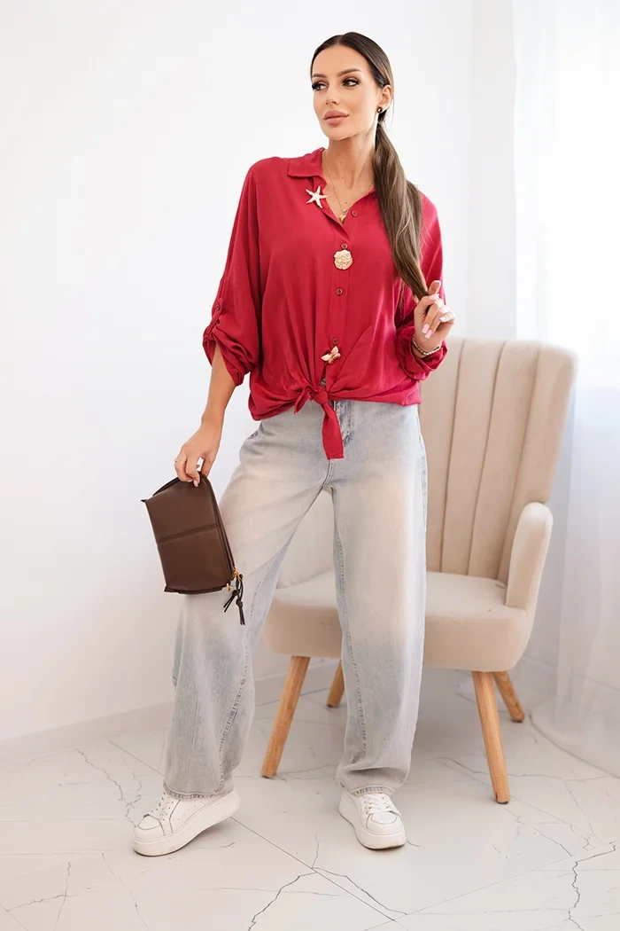 Kesi Włoski Women's shirt with viscose, featuring decorative buttons and collar, light burgundy