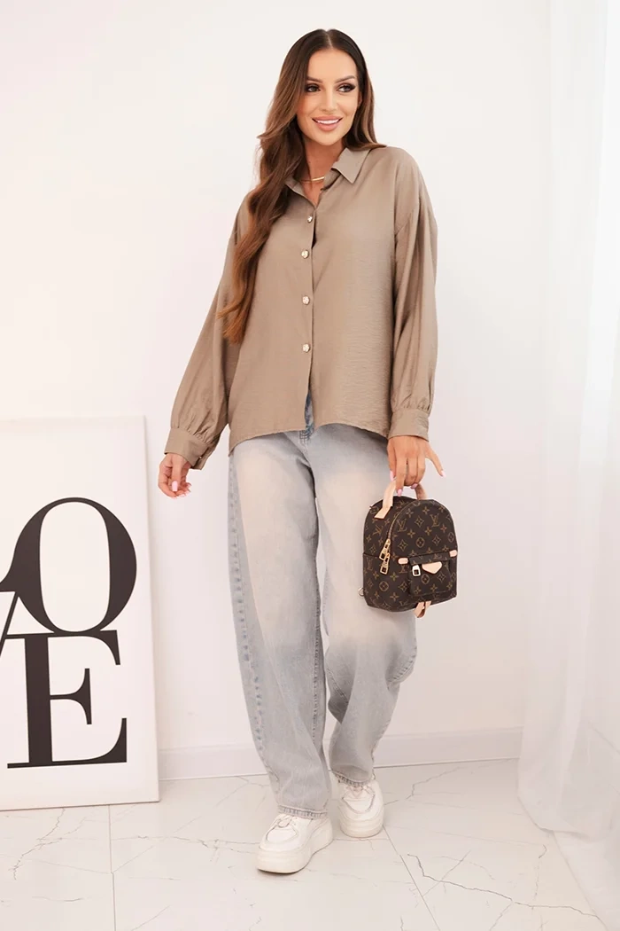 Kesi Włoski Elegant women's blouse made of viscose with decorative buttons fango