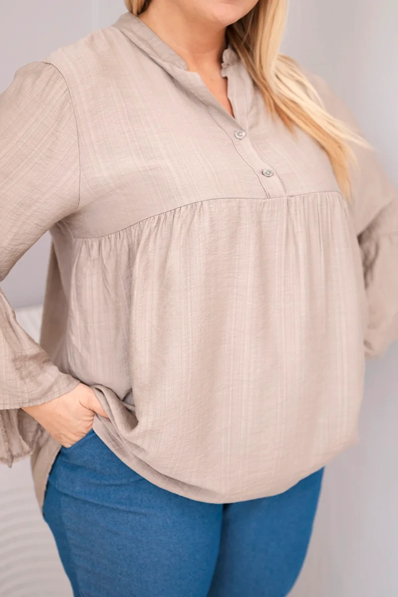 Kesi Plus-size dámska blúzka s volánovým rukávom