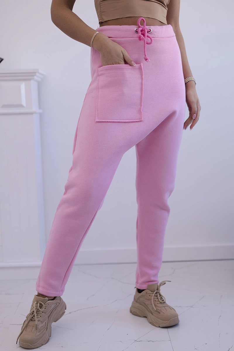 Baggy trousers set in light pink