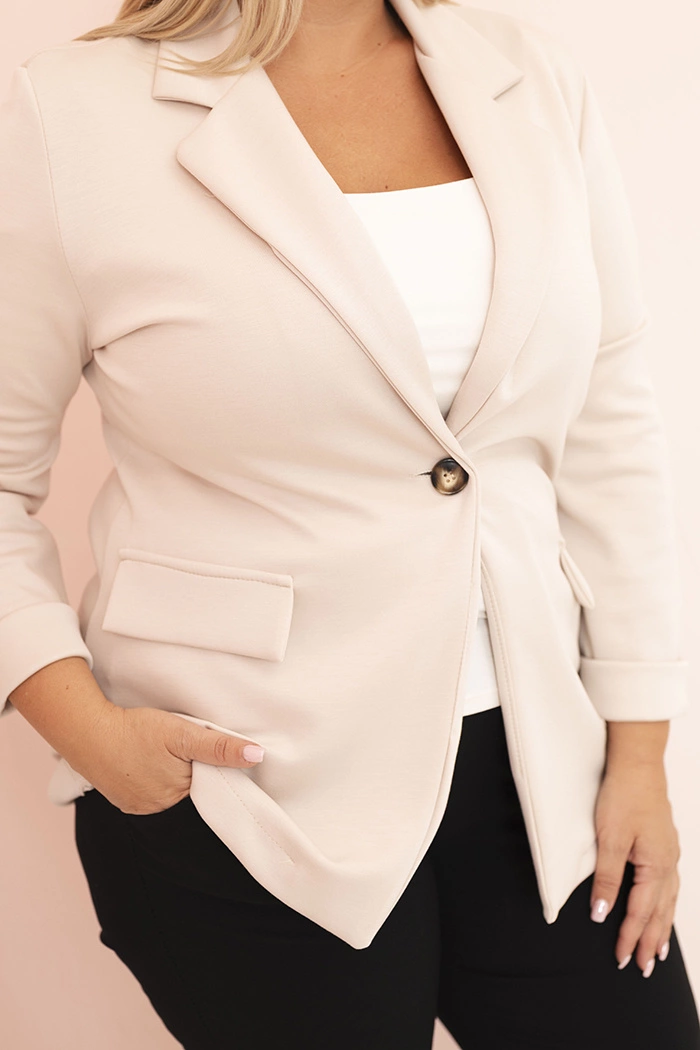 Kesi Włoski Women's Plus Size viscose blazer with long sleeves and collar beige