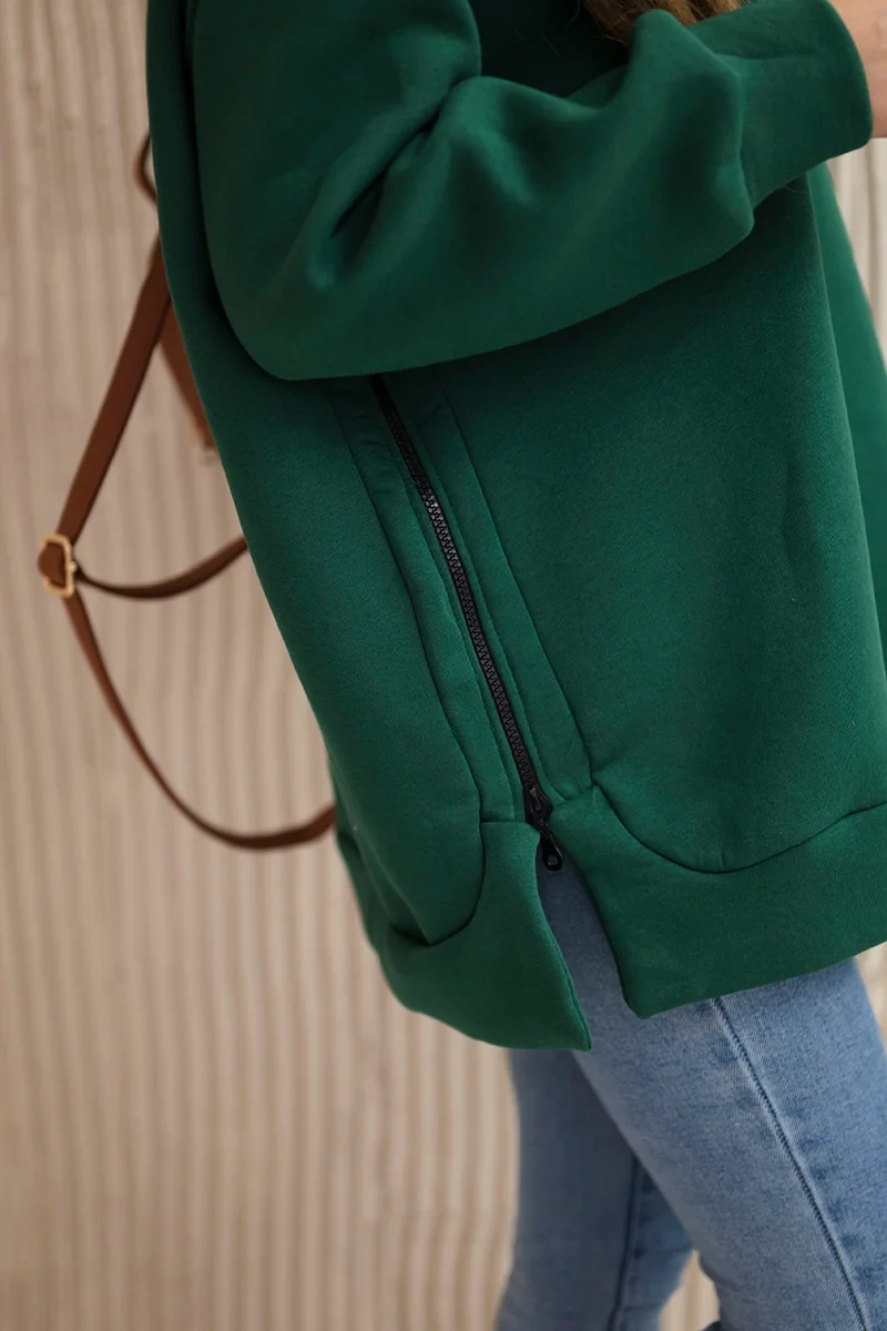 Insulated sweatshirt with side zipper dark green