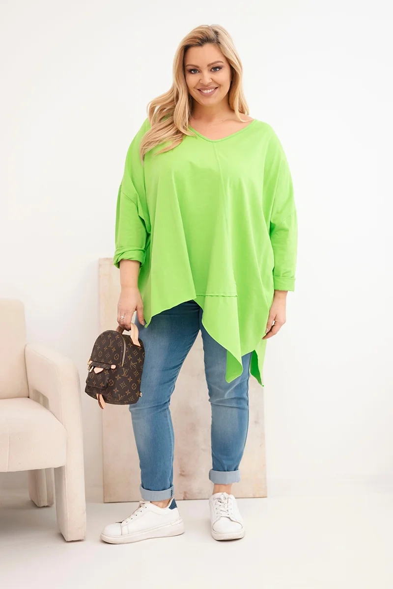 Plus size blúzka s asymetrickým lemom