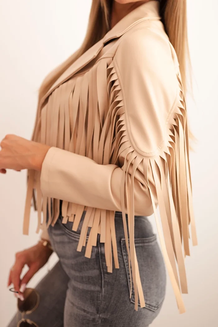Kesi Włoski Women's faux leather jacket with fringes in boho style light camel