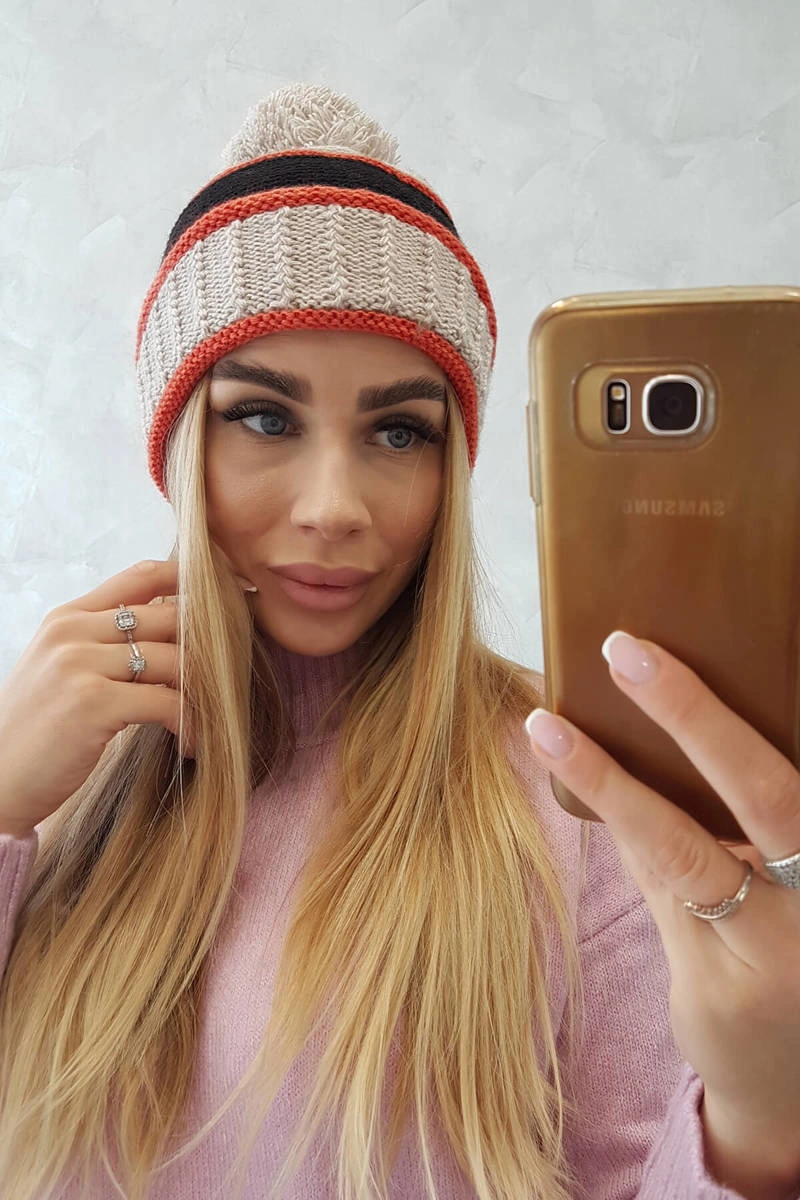 Kinga K297 Women&#039;s Cap Black + Red + Beige
