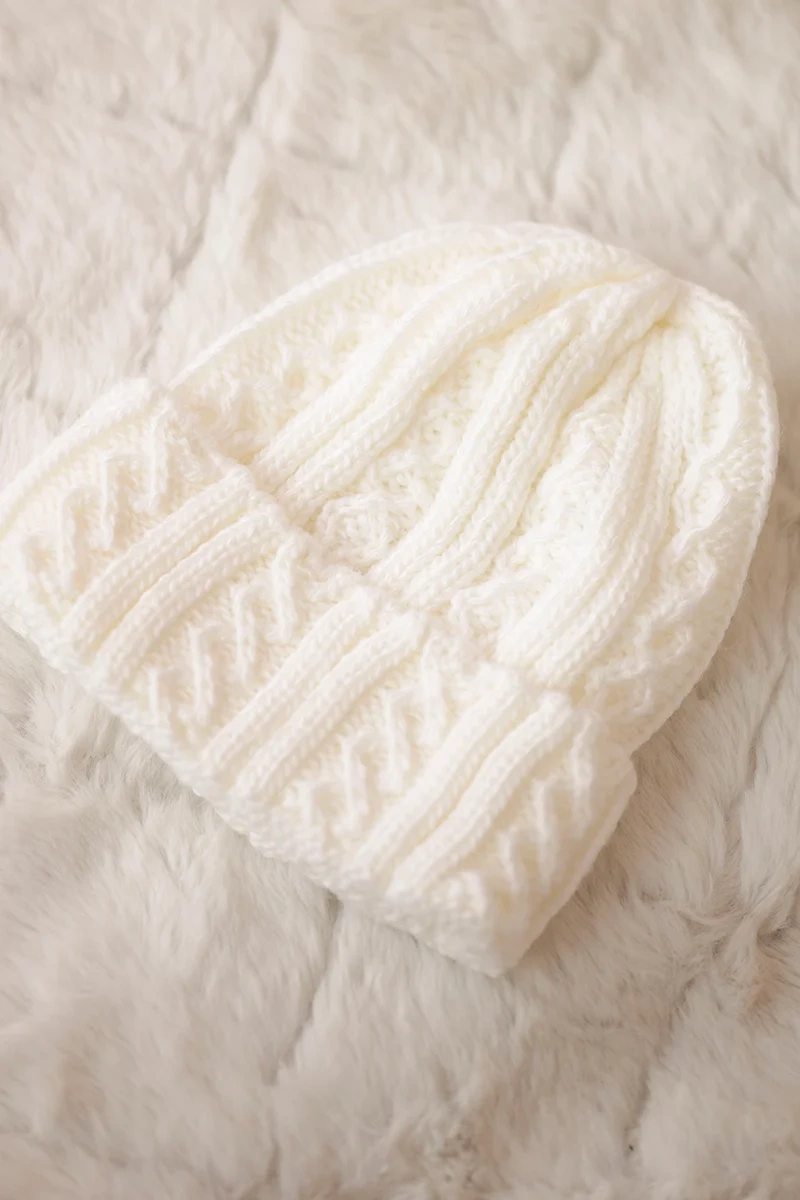 marka niezdefiniowana Cap with turn up Marzena K206 white