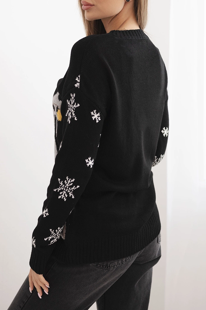 Christmas sweater with black reindeer