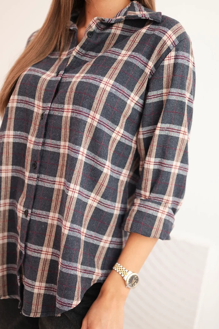Kesi Włoski Women's cotton checkered shirt with a longer back graphite