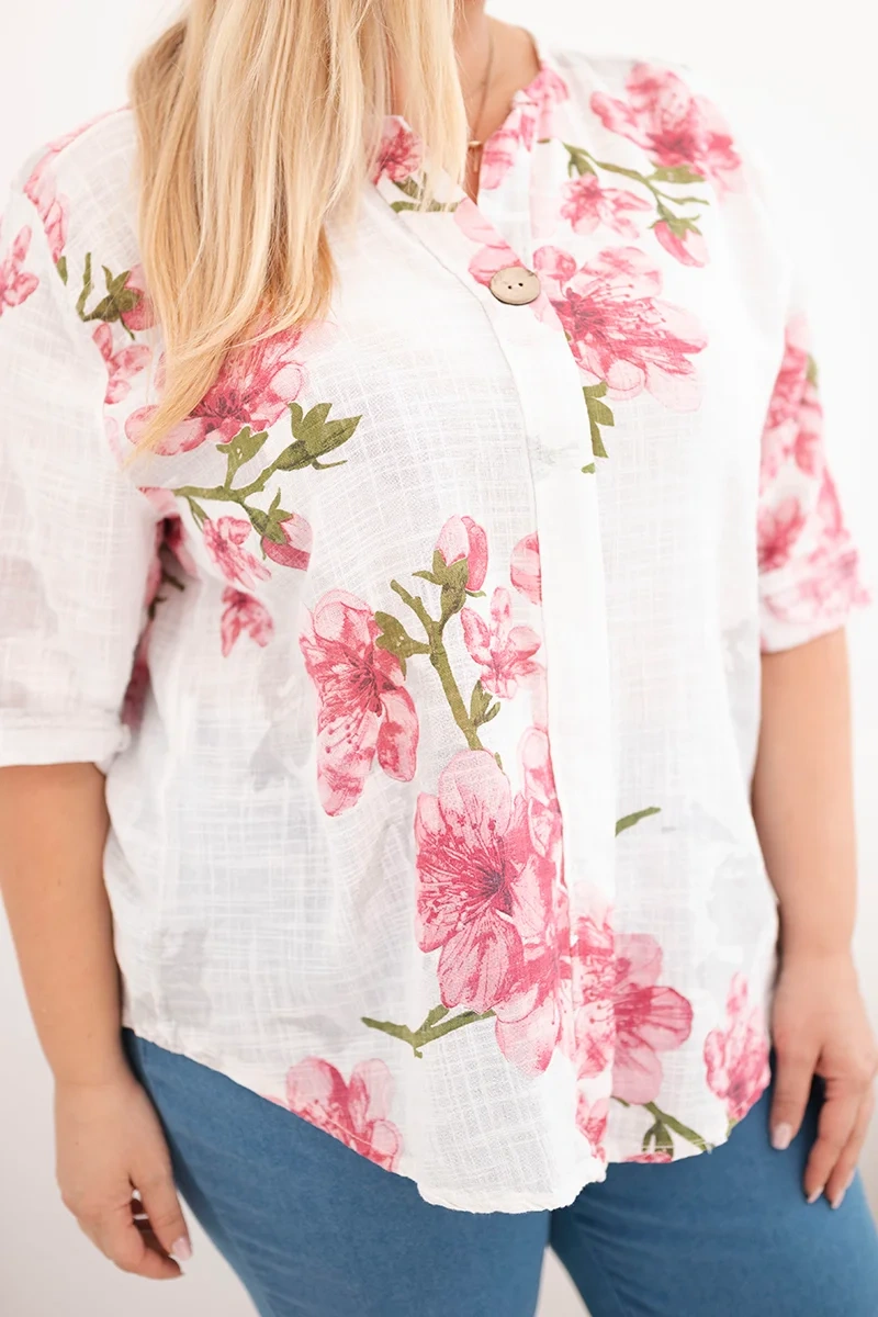 Dámska plus-size blúzka s kvetinovým vzorom